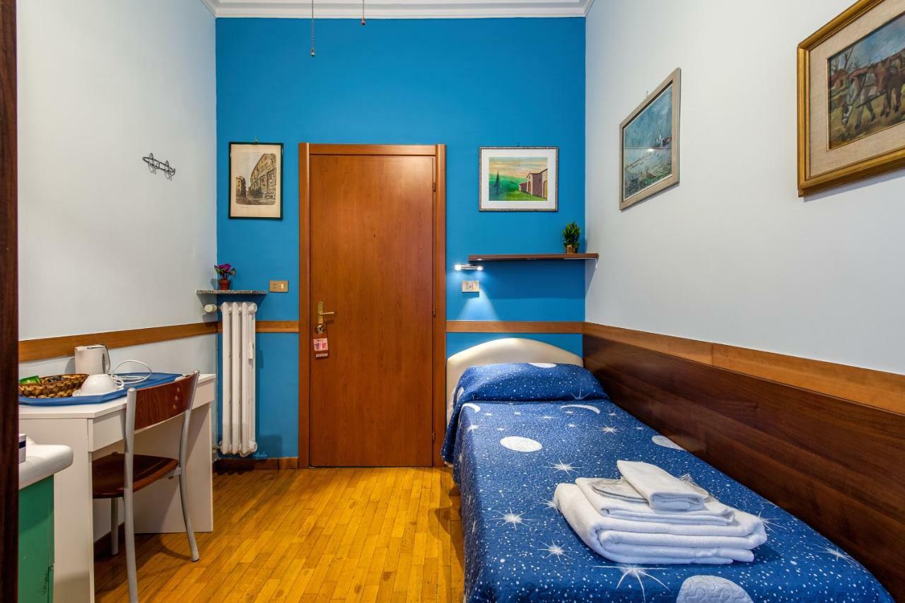 Pensionat Alessandro A San Pietro Bed Rom
